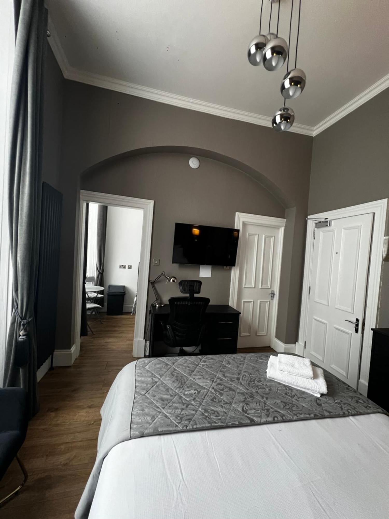 Amani Apartments - Glasgow City Centre Екстериор снимка